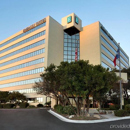 Embassy Suites San Antonio Airport Exterior photo